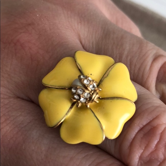 Stella & Dot Yellow Enamel Flower Ring - Picture 2 of 3